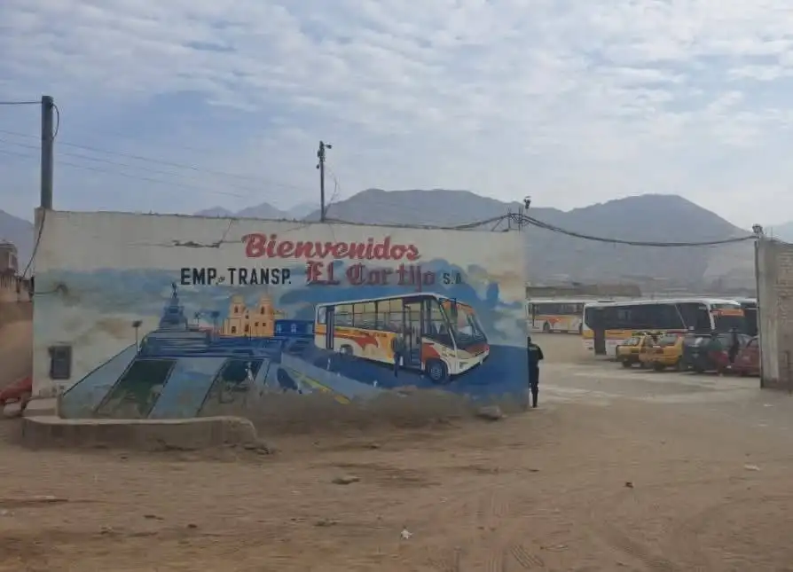 La empresa de transportes El Cortijo se ubica en el Alto Trujillo. 