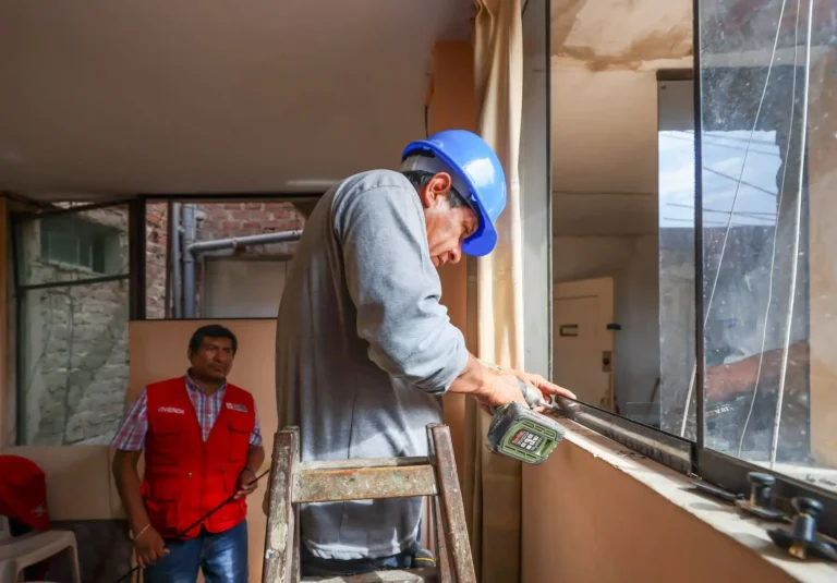 reparan daños en casas afectadas por atentado contra fiscalía de trujillo