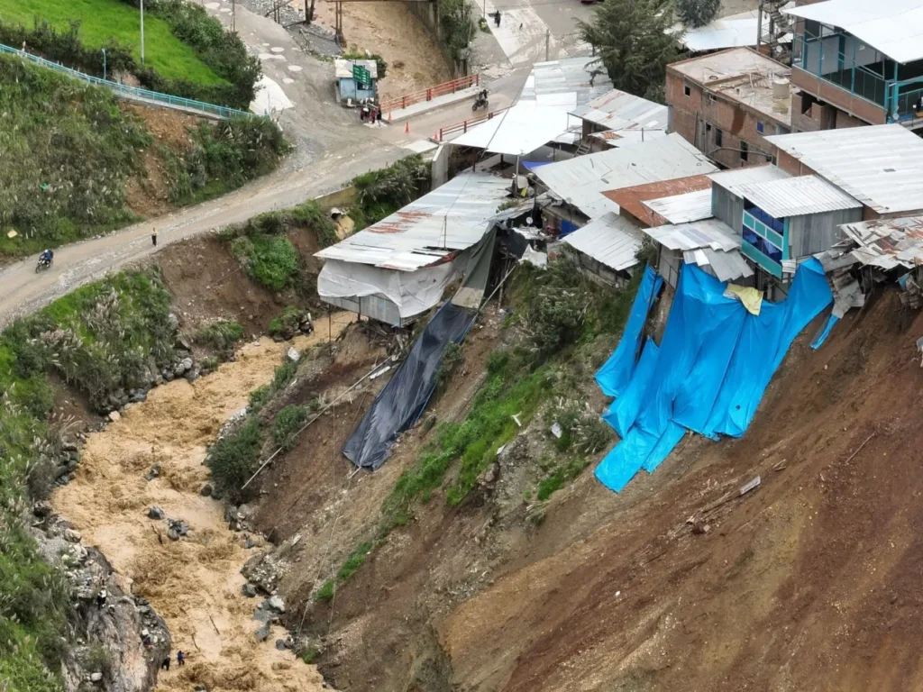 dos distritos en emergencia en pataz