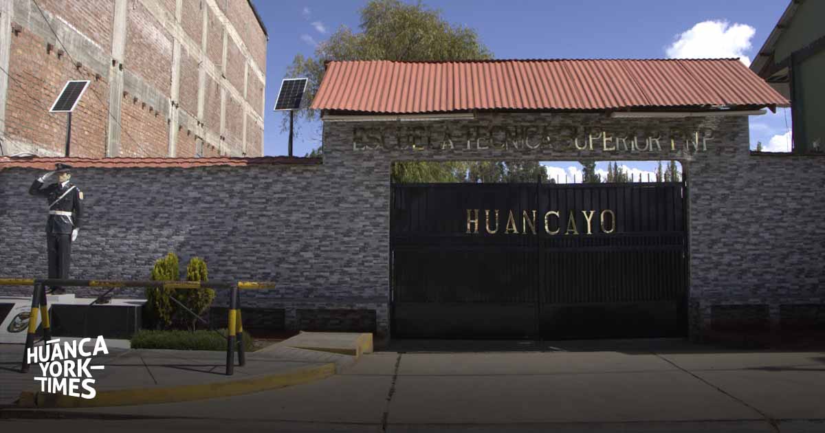 Junín: Fiscal de Huancayo es intervenido por abandonar sus funciones para dictar clases en escuela de la PNP