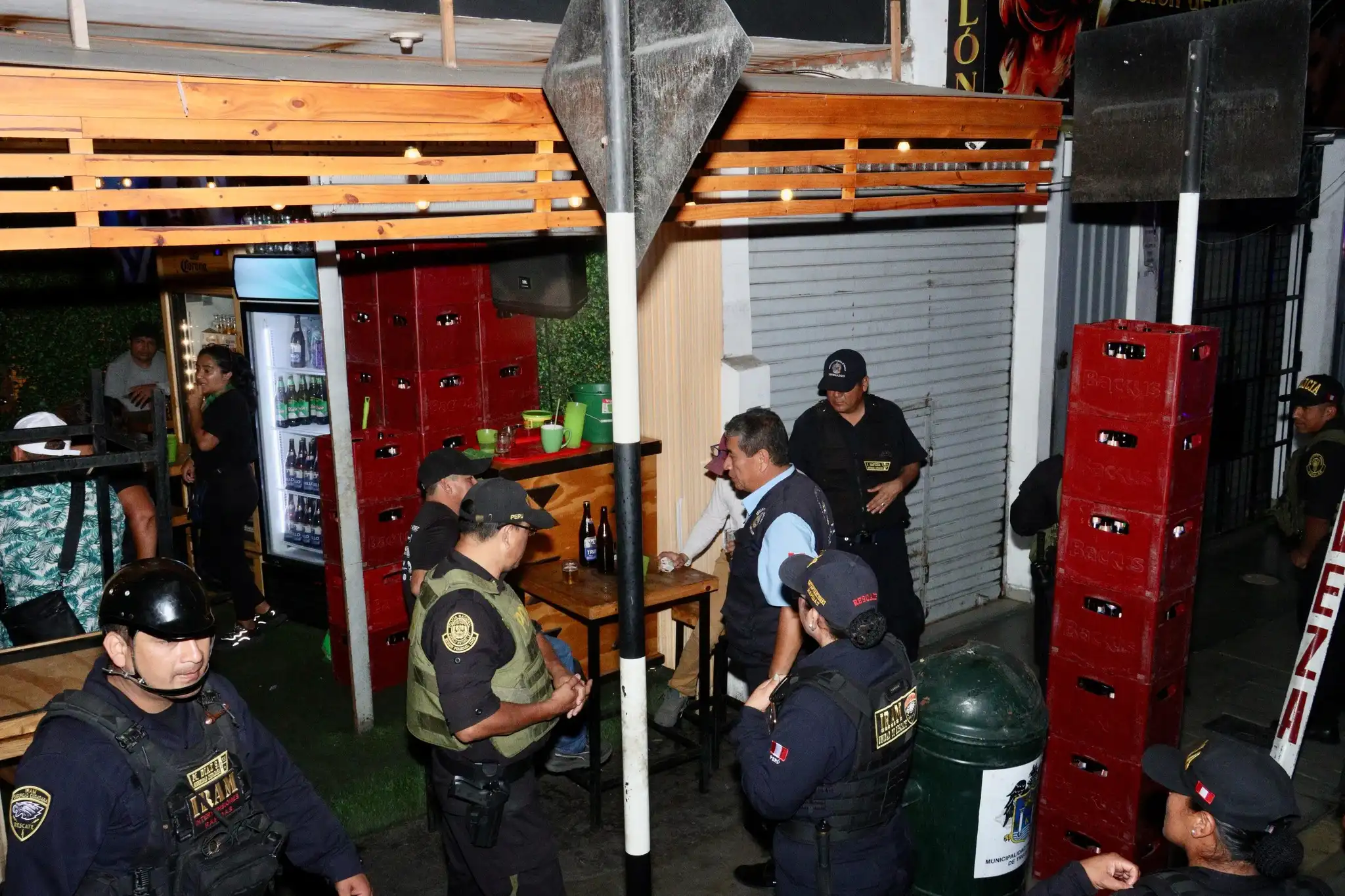 mpt ordena a discotecas cerrar a la 1 am