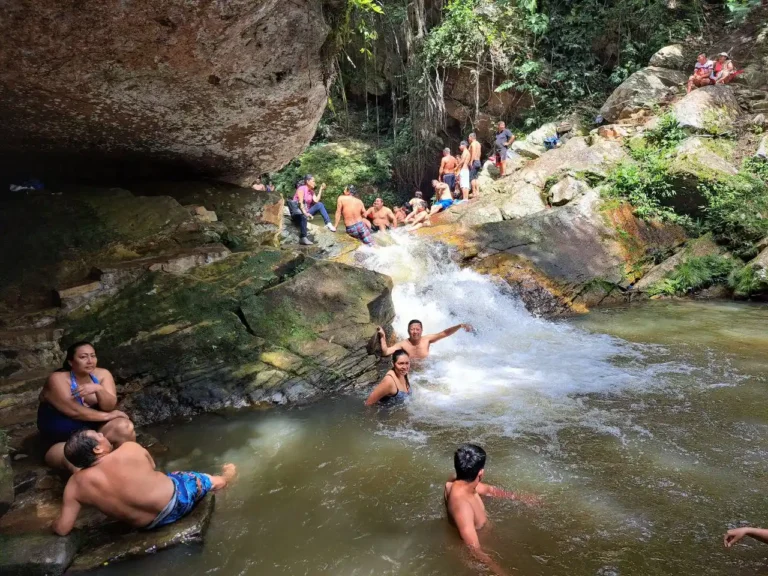 san martín: cascadas la unión atraen más turistas tras la filmación de transformers