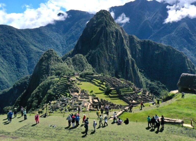 cusco: contraloría alerta riesgo por sobrecarga turística en machu picchu