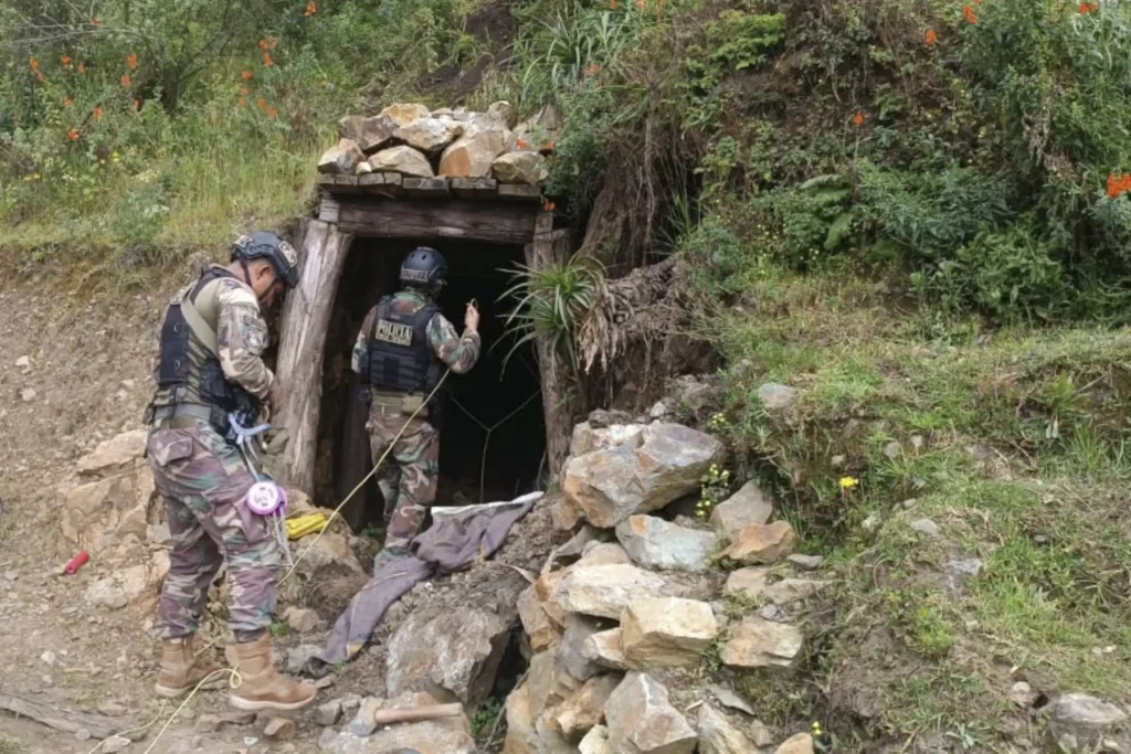 confirman secuestro de 13 agentes en pataz vale