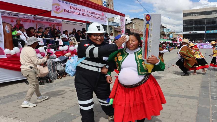 diresa puno lanza la semana de la maternidad saludable, segura y voluntaria 2025