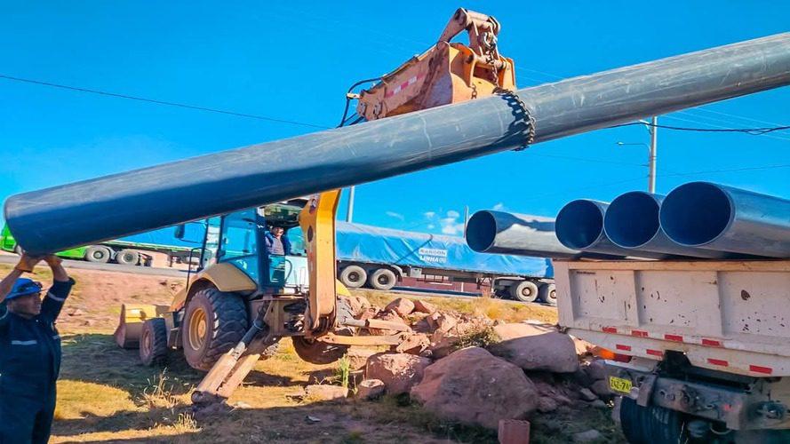 puno: escándalo en emsa por el alquiler de una retroexcavadora