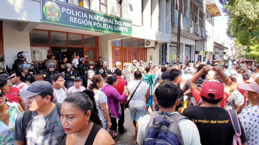 loreto: piden renuncia del jefe policial por inseguridad tras homicidio de periodista raúl celis
