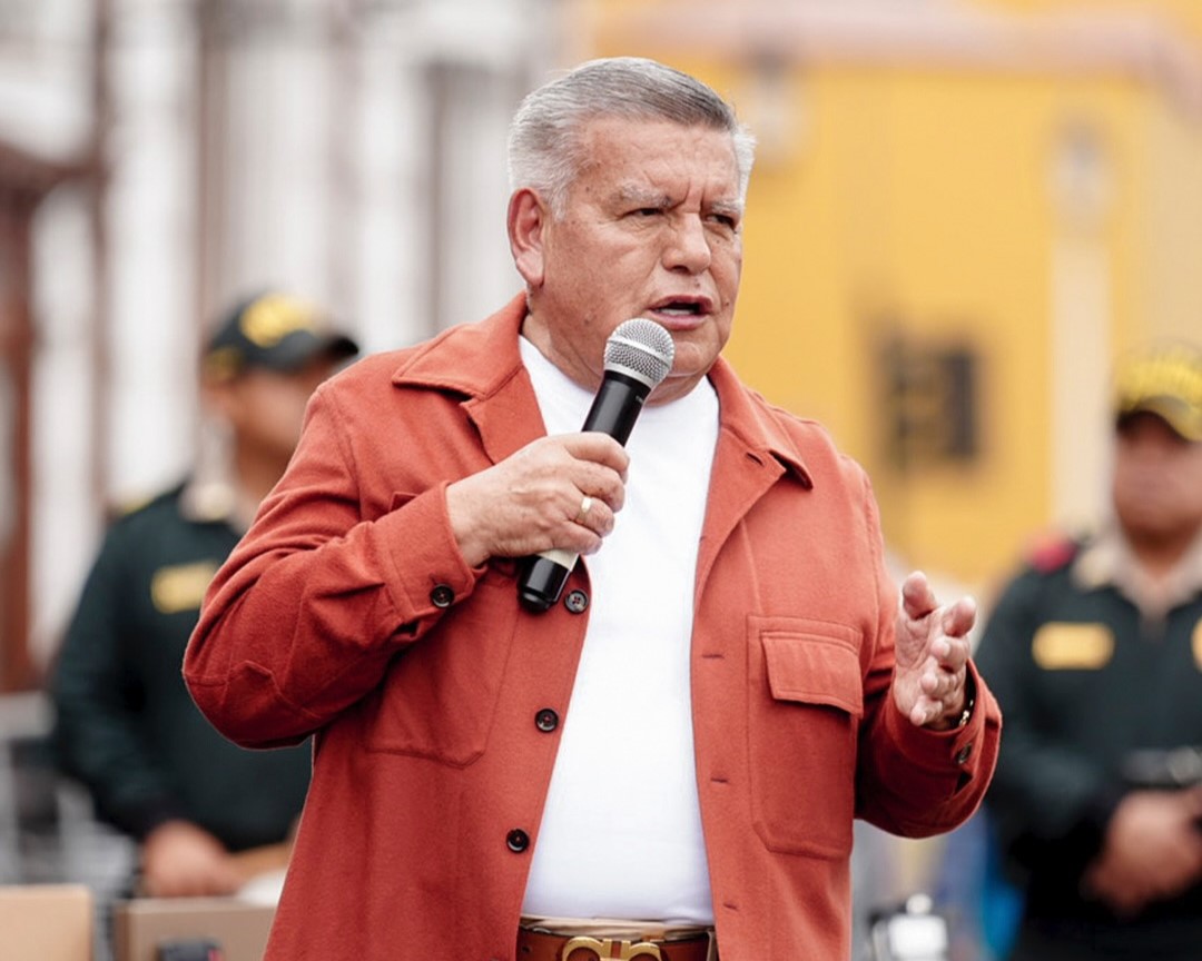 Fiscalía investiga a César Acuña por destinar S/2 millones a publicidad