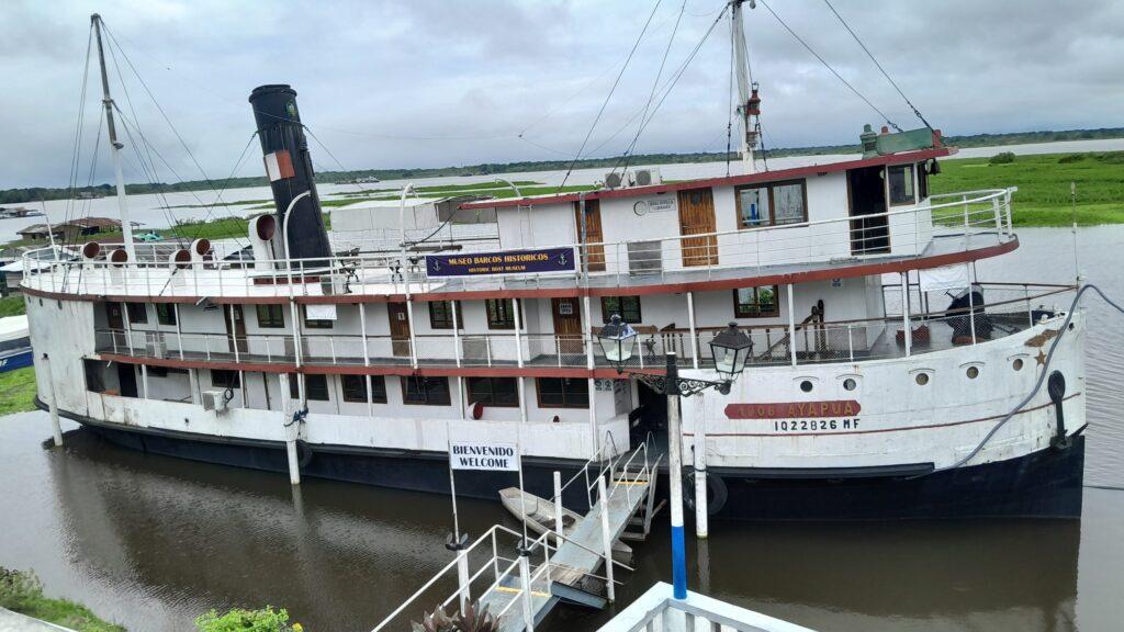 loreto: museo flotante revive la historia del caucho