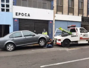 solo mtc puede multar y enviar a depÓsito vehÍculos mal estacionados