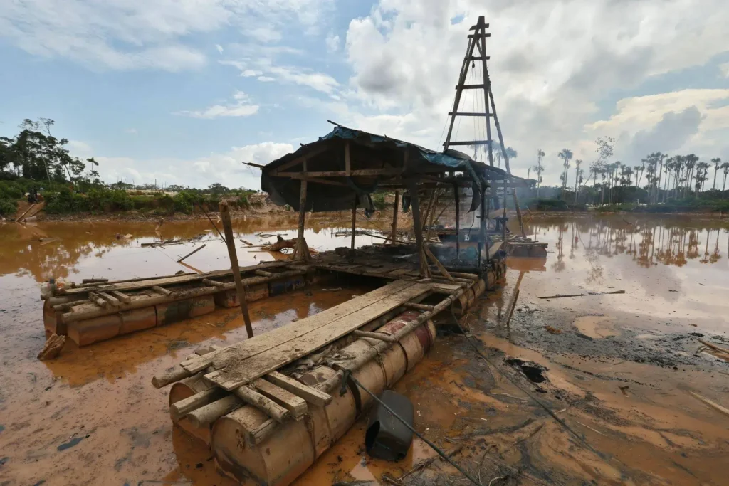 minería ilegal movilizó más de us$ 2248 millones entre 2022 y 2025, según la unidad de inteligencia financiera