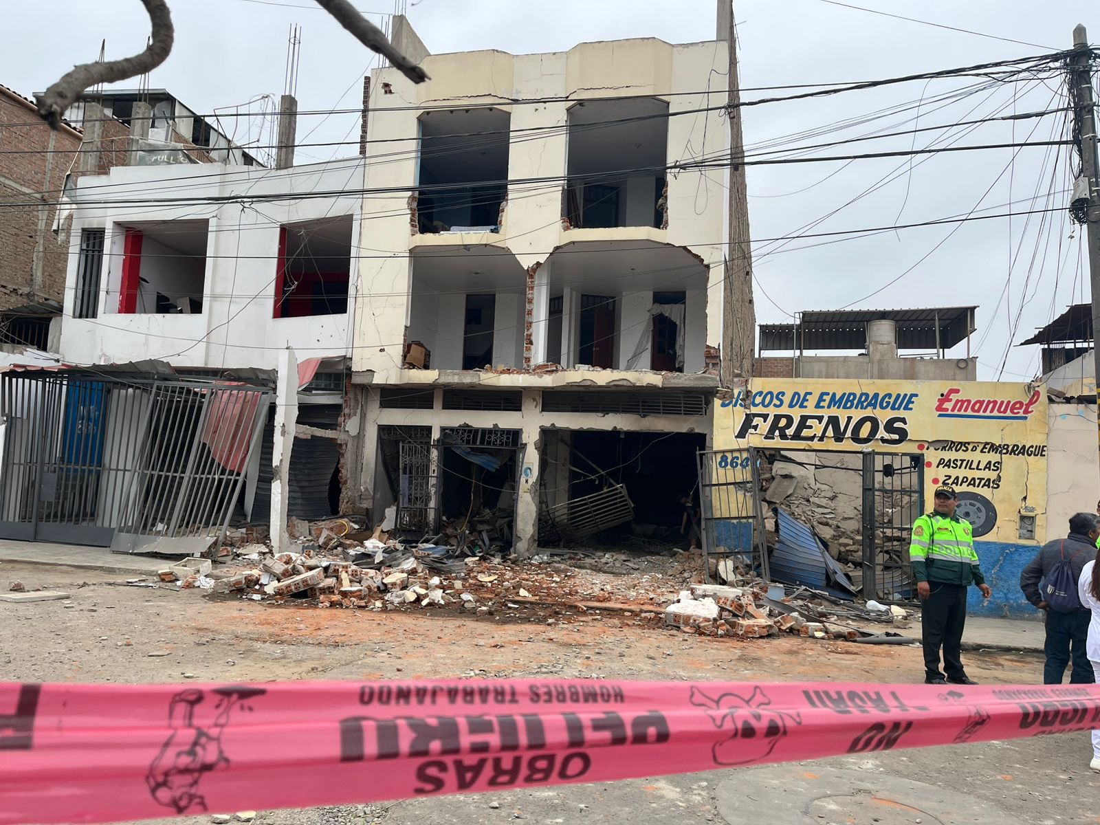 ¡terrorismo en trujillo! detonan explosivo en vivienda de presunto exintegrante de "los pulpos”