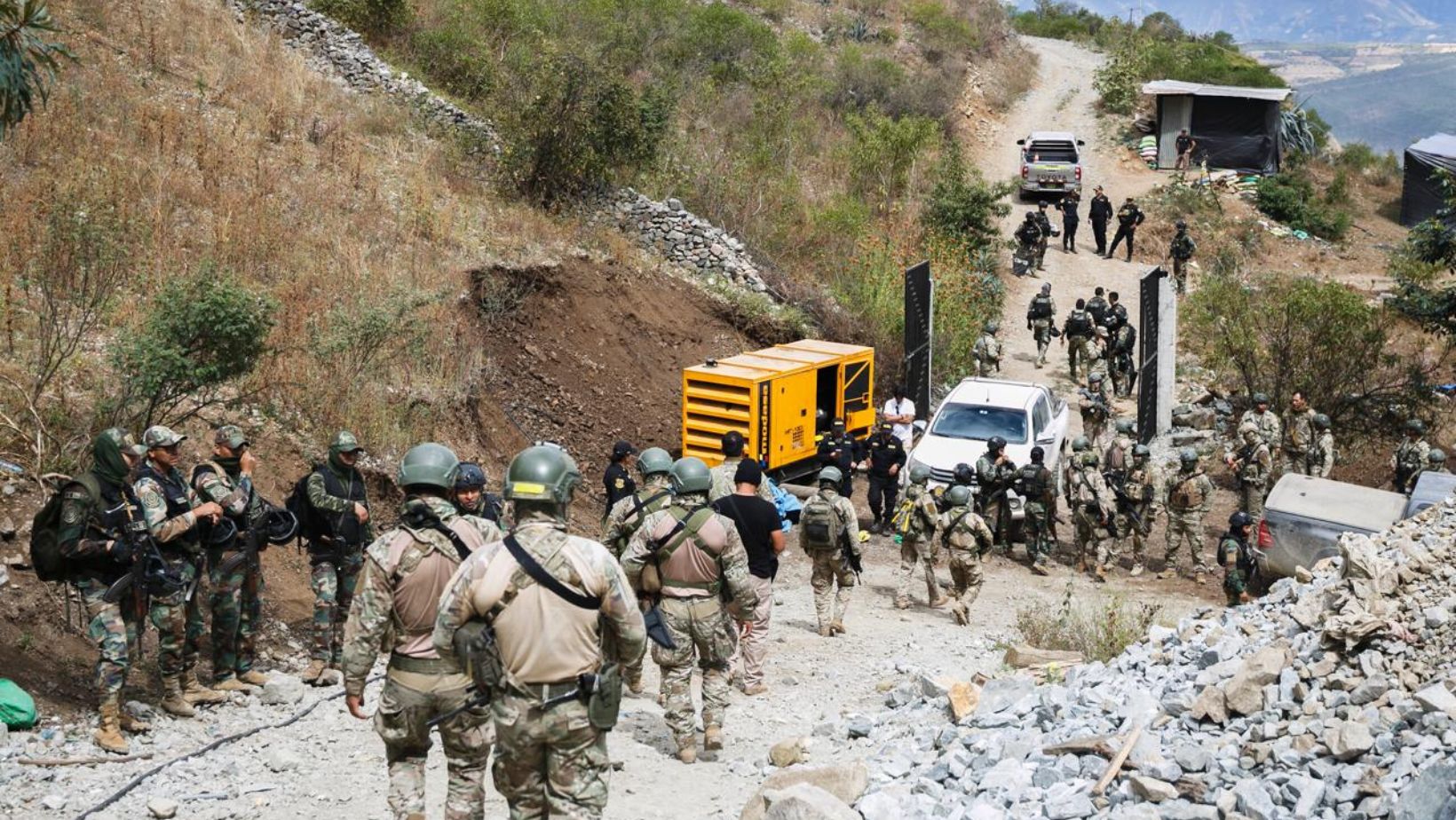 la libertad: tres militares heridos tras enfrentamiento con mineros ilegales en pataz