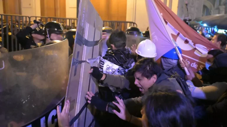 jóvenes, jubilación y protestas: el futuro incierto de las pensiones en perú tras el fracaso de las afp