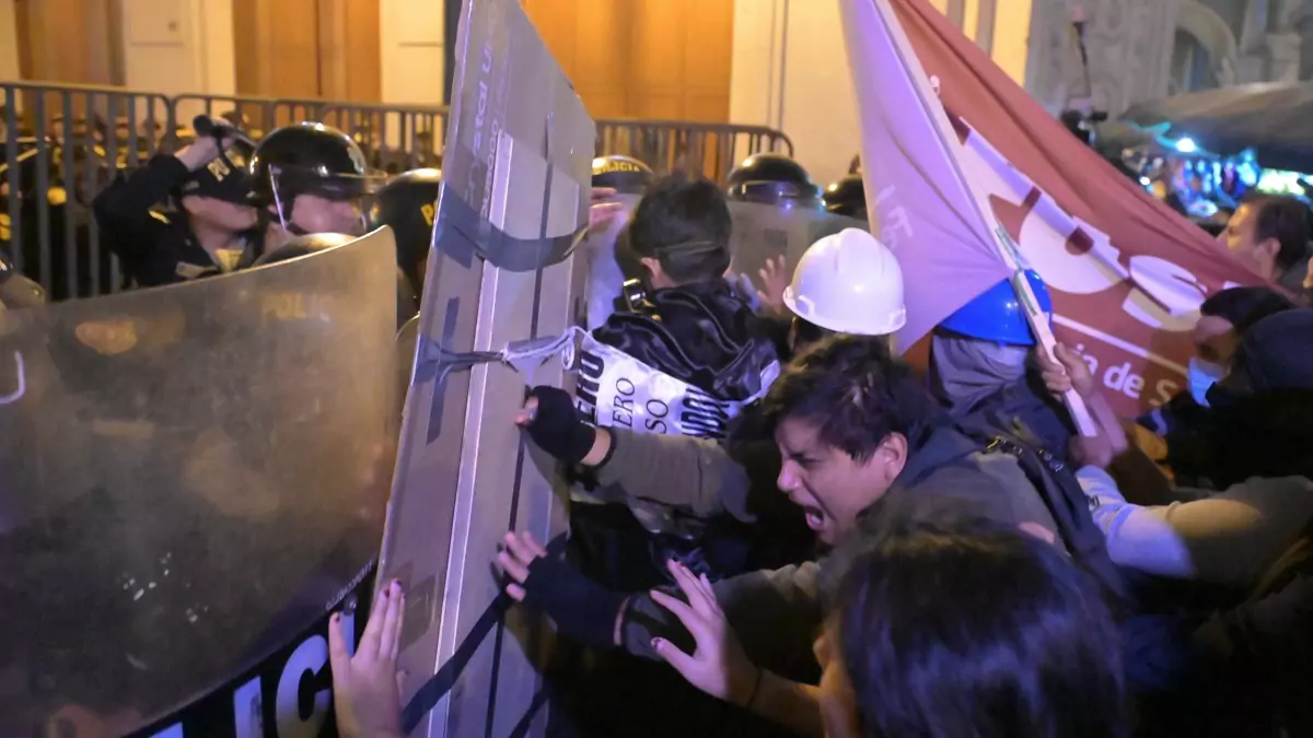 jóvenes, jubilación y protestas: el futuro incierto de las pensiones en perú tras el fracaso de las afp