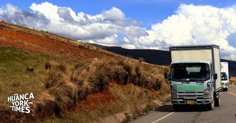 estudiantes liberan carretera huancayo huancavelica y esperan diálogo con nuevas autoridades de la unat