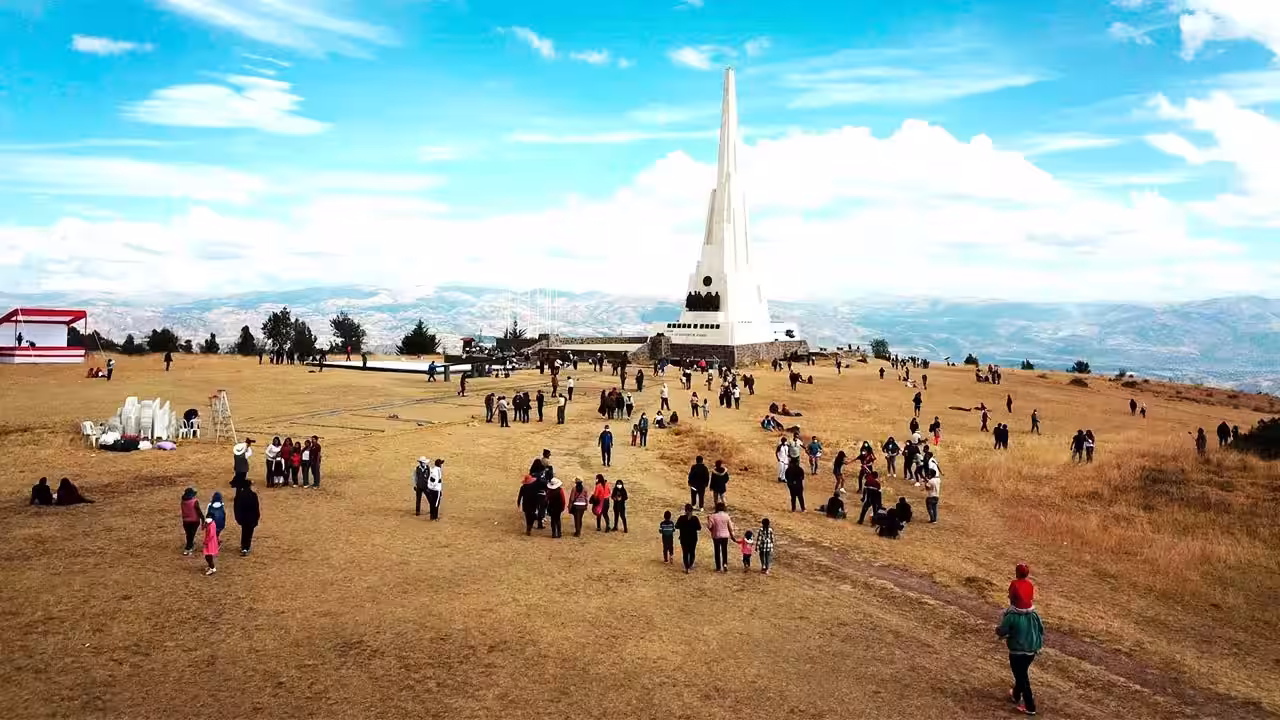 el 70 % del turismo en ayacucho es local y cifras revelarían su lenta recuperación