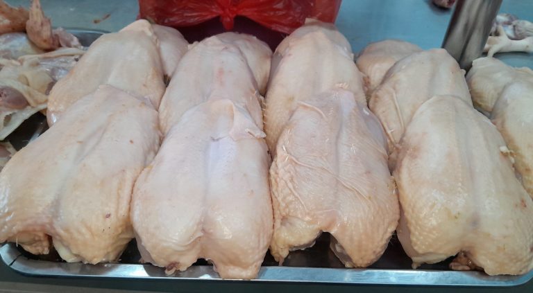 iquitos: precio del pollo alza vuelo y se vende hasta en 50 soles la unidad