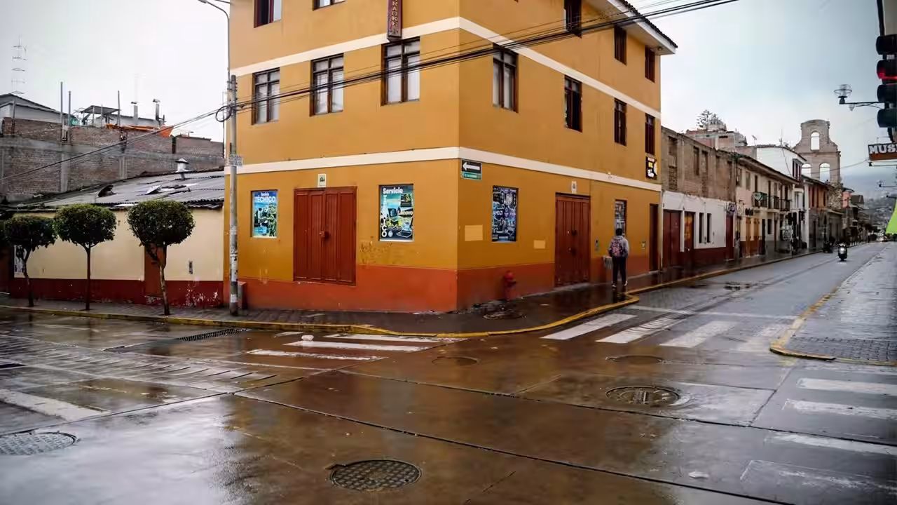 ayacucho en alerta naranja por lluvias intensas del 17 al 18 de enero