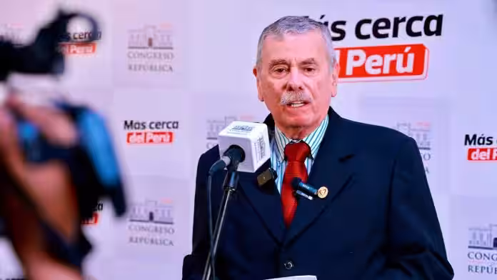 Fernando Rospigliosi afirma que el Congreso cerró el 2025 con un balance positivo