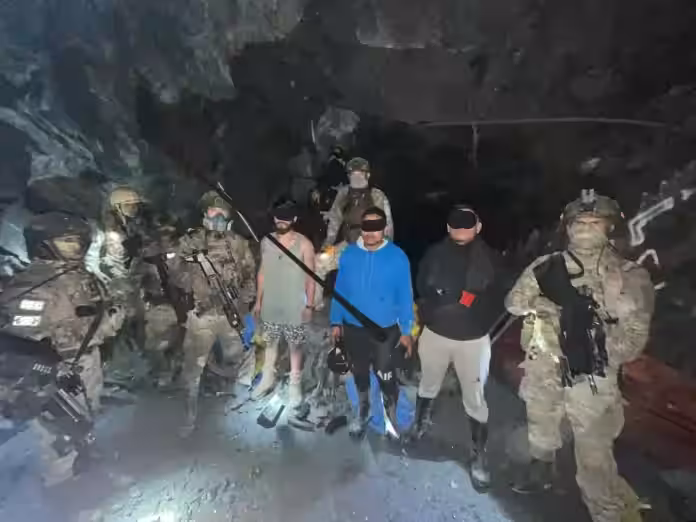 Organización criminal con armas de guerra y más de mil explosivos fue detenida dentro de túneles en Pataz