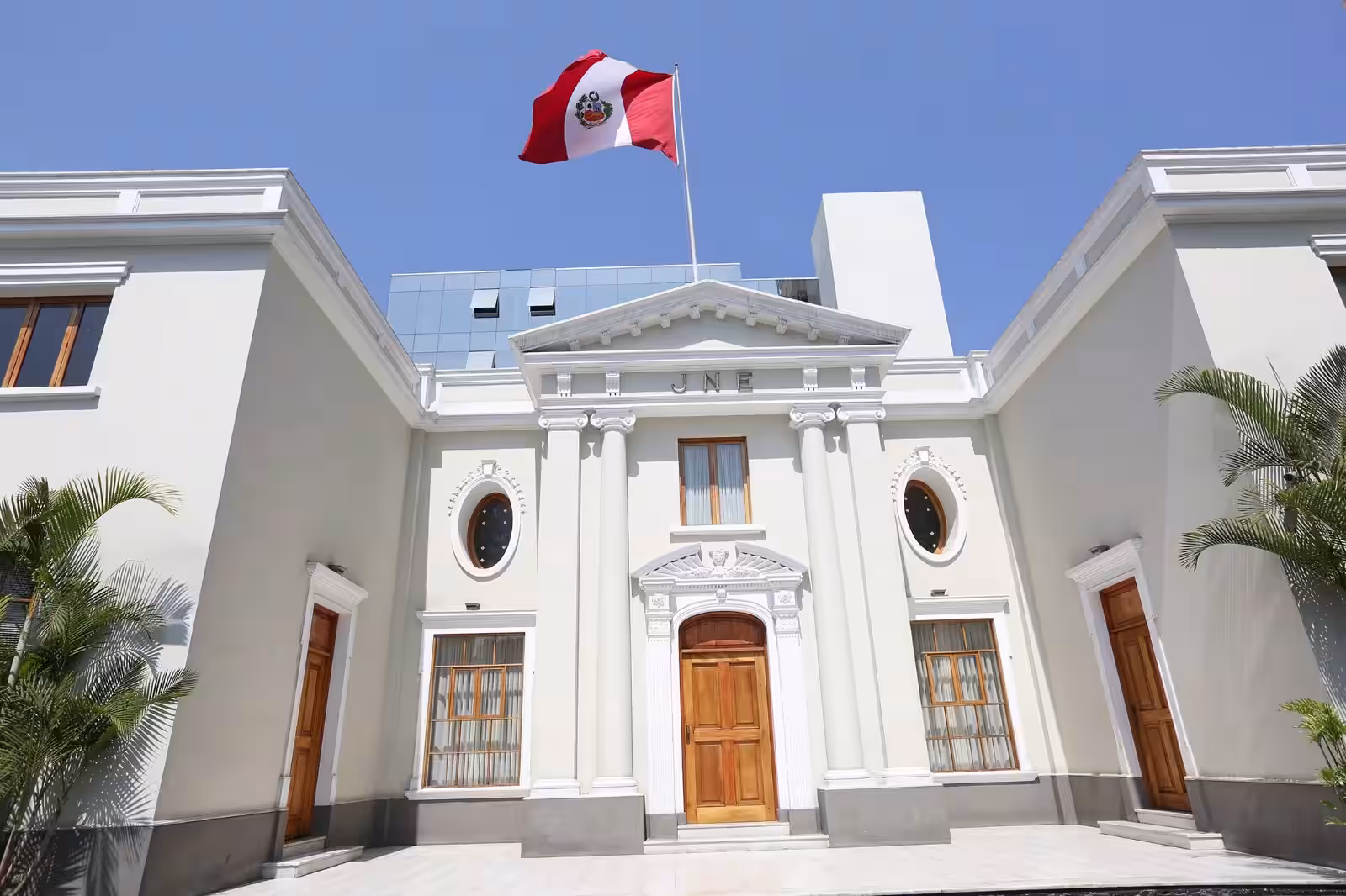 elecciones 2026: jne establece plazos para que autoridades y funcionarios renuncien antes de postular a gobiernos regionales y municipales