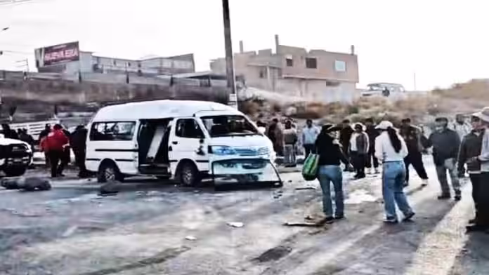 Arequipa: dos pasajeros graves tras choque en Cono Norte que dejó 15 heridos