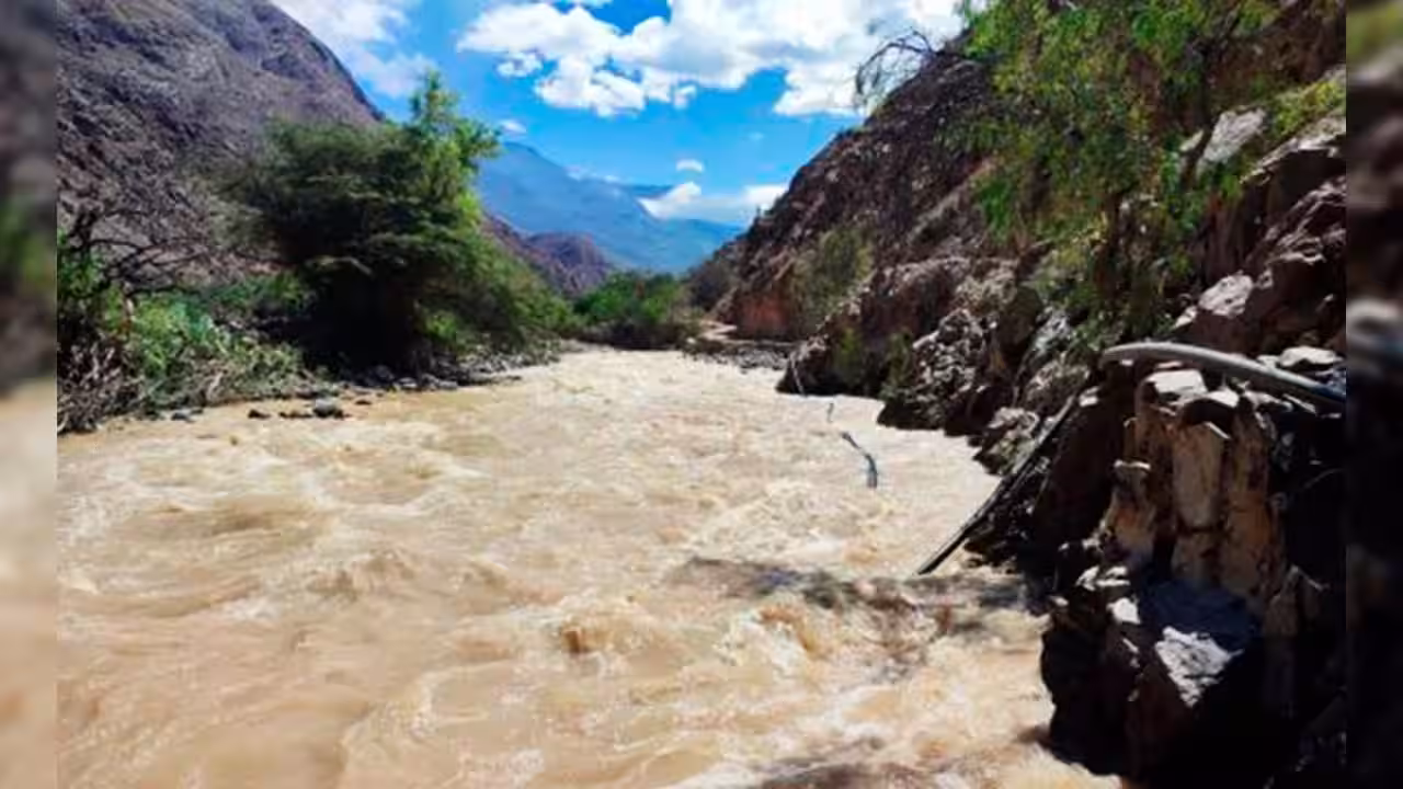 ayacucho presenta débil infraestructura vial ante intensas lluvias según informe del ipe