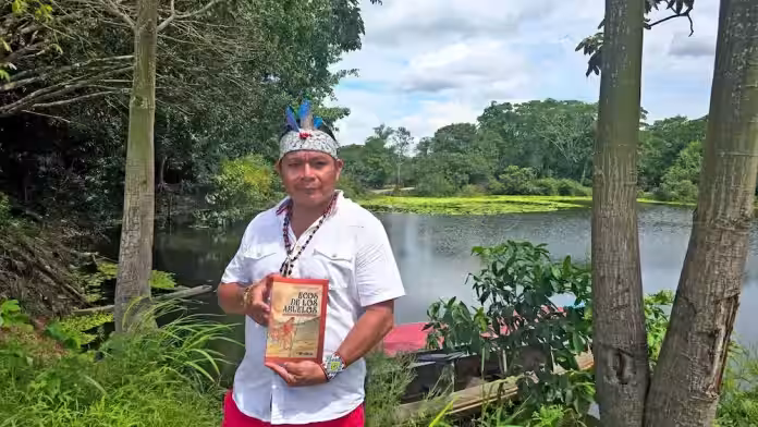 Escritor indígena rescata la memoria oral de su pueblo en libro ilustrado