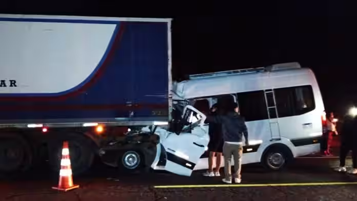 Arequipa: trágico accidente en Cocachacra causa muerte de 4 pasajeros