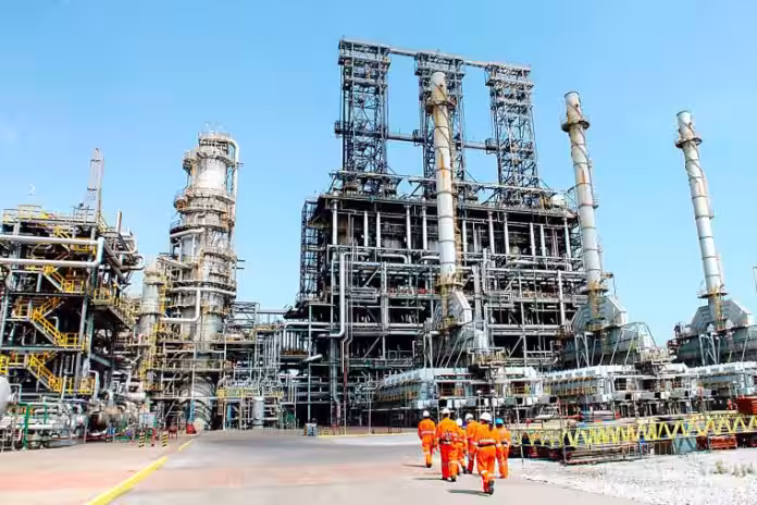 Hidrocarburos y electricidad registraron crecimiento en enero