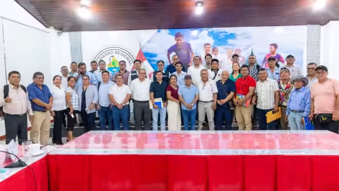 Avanzan compromisos entre GORE Loreto y dirigentes de Alto Amazonas
