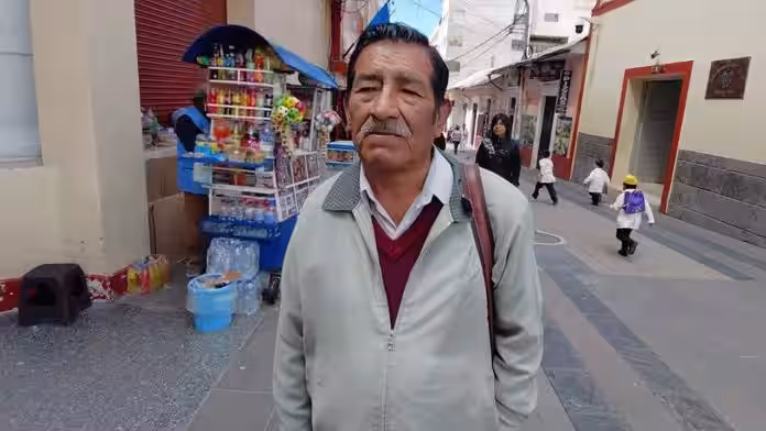 Puno: Dirigente pide ruta libre si transportistas no revierten alza de pasajes