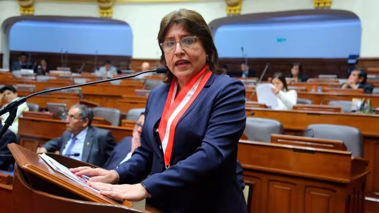 Cláusula en ley de artistas abre debate por posible impacto en Delia Espinoza