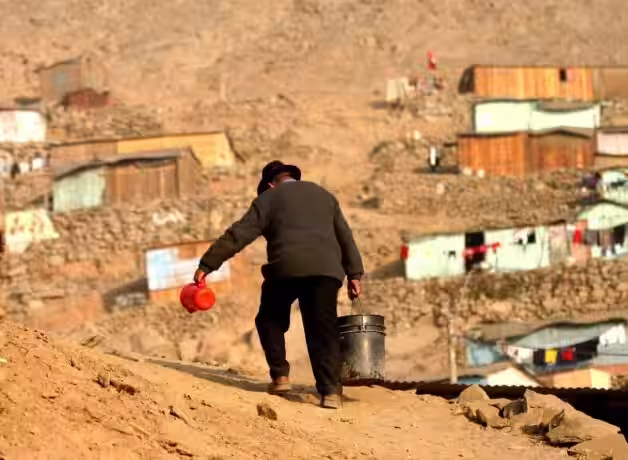 Reducción de la pobreza en el Perú: especialista de la UCV destaca el rol de la inversión y el empleo formal para sostener el crecimiento