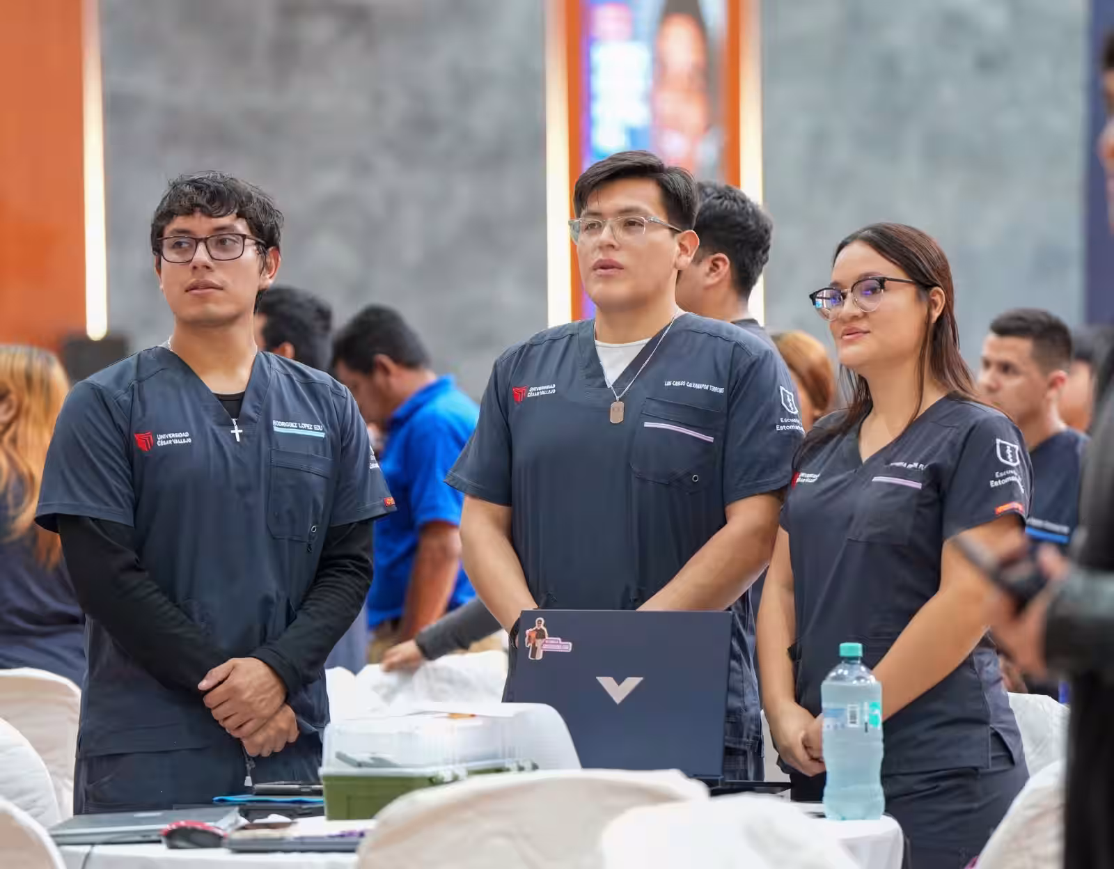 Escuela de Estomatología de la UCV reúne a especialistas internacionales en diseño de sonrisa digital y medicina oral