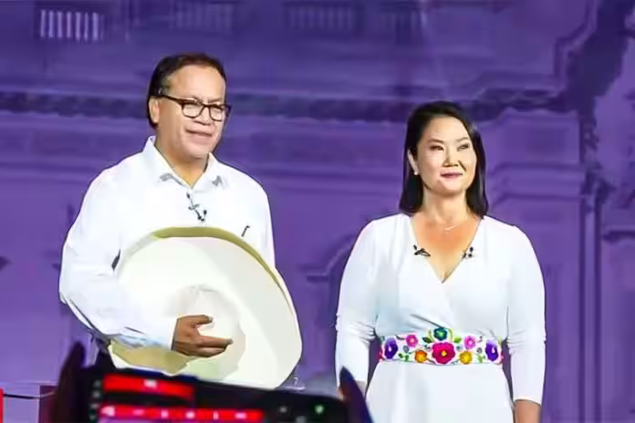 Keiko Fujimori desde Tarapoto se lanza contra Roberto Sánchez