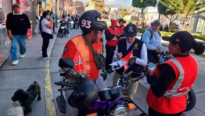 Caos sobre ruedas: Informalidad en vehículos menores desborda Ayacucho