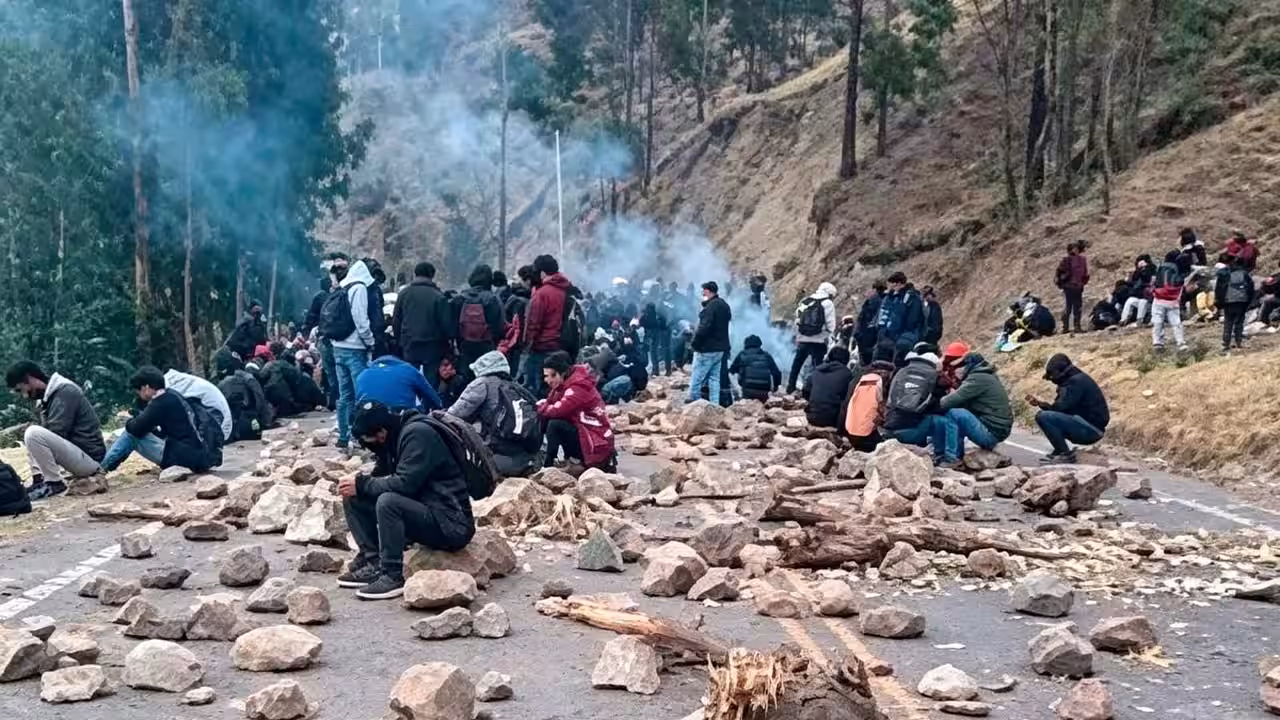 Extorsiones y alza del combustible ponen a Ayacucho al borde de un paro