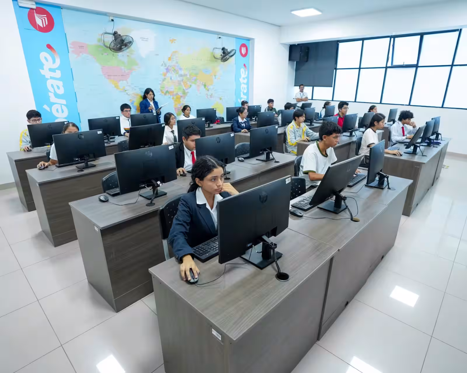 Más de 26 mil escolares de La Libertad competirán en el concurso de la UCV «El Estudiante del Año 2026»