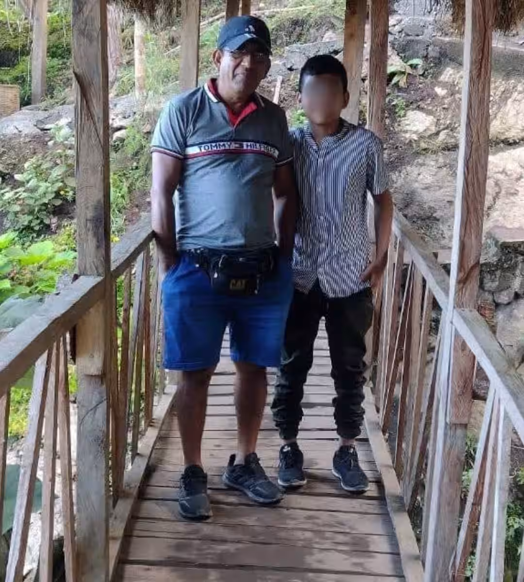 Jaén: padre e hijo pierden la vida tras despiste de camión en caserío Mochenta