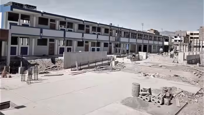 Arequipa: GRA solo logró firmar 6 convenios de las 127 obras por impuestos
