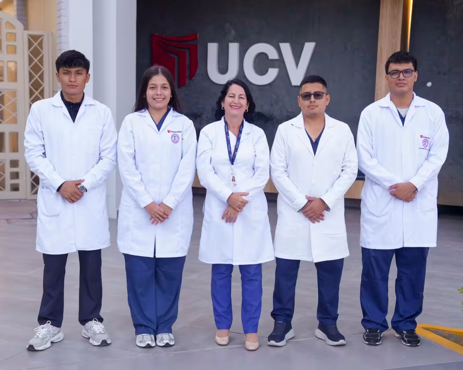 Estudiantes de Medicina de la UCV publican investigación sobre alopurinol en revista científica internacional