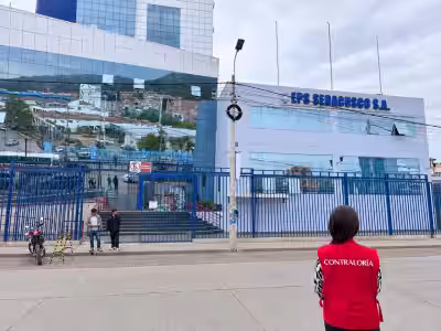 Contraloría advierte deficiencias en atención de reportes de fugas de agua en Sedacusco