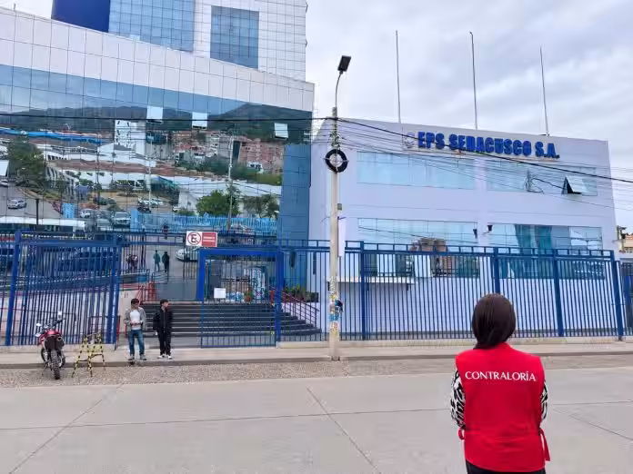 Contraloría advierte deficiencias en atención de reportes de fugas de agua en Sedacusco